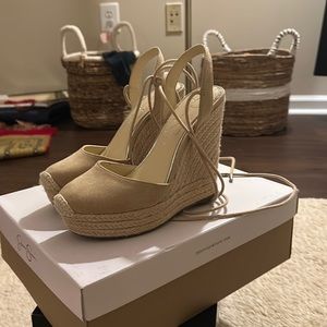Wedge heels